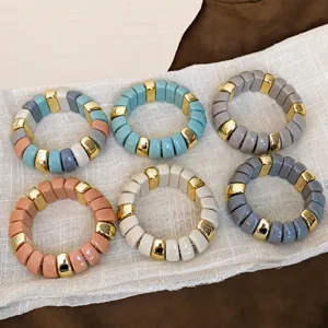 Bracelet Épissé en Acrylique Euro-Américain Mode Navetteur Chaîne à Main à Billes Rondes Bijoux de Petit Design Pour Femmes
