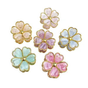 Gold Trim Heart Shaped Flower Hair Claw Clip Elegant Resin Alloy Petal Hair Clamp For Women Girls Daily Hair Styling Accessories
