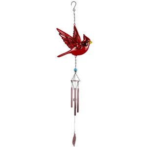 Adorno de cardenal rojo brillante, con cuenta azul, tubos sonoros color cobre y colgante de pluma