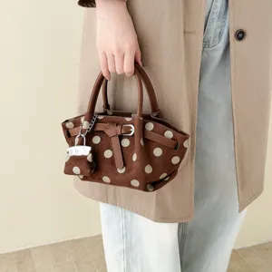 Borsa a Secchiello a Pois da Donna in Pelle PU Borsa a Mano Moda Vintage Borsa a Tracolla Pendolare Minimalista Con Fibbia in Metallo e Ciondolo