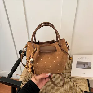 Sac Seau pour Femmes Grande Capacité en Faux Daim Imprimé à Pois Sac à Bandoulière Avec Gland de Perles en Bois Cabas
