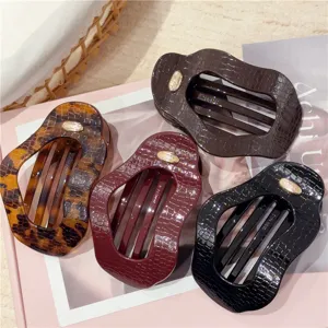 Women Accessory Acrylic Duckbill Hair Clip With Crocodile Pattern Metal Decoration Elegant Retro French Style Hairpin For Daily Hair Styling