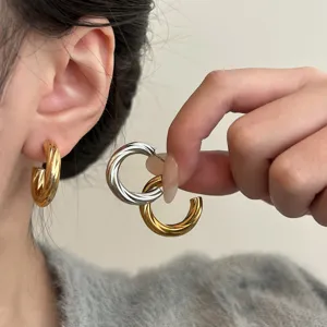 Minimalist Titanium Steel C-Shaped Hoop Earrings For Women European Style Twisted Metal Thread Textured Ear Clips Jewelry