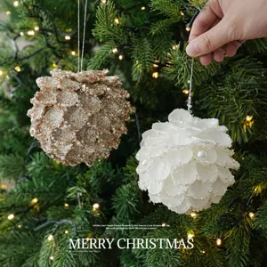 Lussuosi Ciondoli di Natale in Schiuma a Forma di Pigna e Petali Glitter Strass Perla Artificiale Ornamenti per Albero di Natale