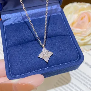Titanium Steel Copper Pendant Necklace For Women Shiny Zirconia Four Leaf Flower Star Design Clavicle Chain Fashion Jewelry