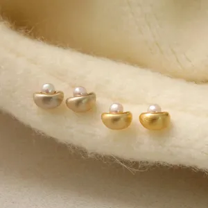 Pendientes de Botón con Perla Diseño de Nicho Forma de Lingote Para Mujer Poste de Plata de Ley 925 Cobre Cepillado Oro Joyería Elegante
