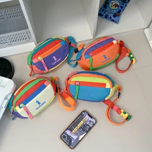 Sac Banane Sport Patchwork pour Enfants Garçons Sac de Poitrine en Tissu Oxford Léger Sac de Ceinture de Voyage pour Enfants