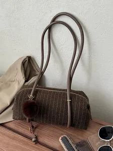 Einfache Gestreifte Schultertasche Für Damen Im Koreanischen Stil Modische Retro Unterarmtasche Große Tragetasche Mit Pelzball