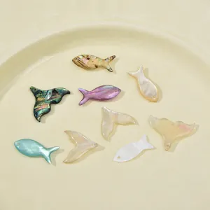 Ciondoli Naturali a Forma di Coda di Pesce e Balena in Conchiglia di Abalone per Creazione di Gioielli Fai-da-te Ciondoli Sintetici con Gocciolamento d'Olio per Orecchini Collane Braccialetti Forniture per Artigianato Donna