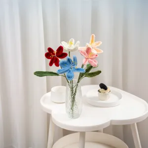 Handmade Woven Tulip Bouquet Yarn Flower Desktop Ornament Crochet Artificial Flowers For Home Decor Wedding Gift
