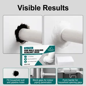 Antes y después de un hueco en la pared junto a un tubo, sellado con masilla blanca y envase