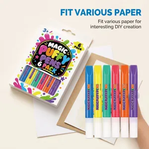Sei penne 3D colorate esposte accanto alla confezione su carta per progetti creativi fai da te