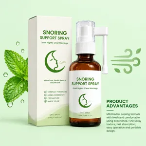 Flacone e confezione con foglie di menta, gocce d’acqua e testo sui benefici rinfrescanti delle erbe