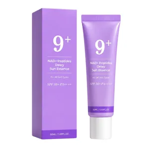 Essence solaire violette SPF 50+ PA++++, format 50 ml en tube avec boîte assortie sur fond blanc