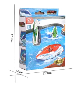 Product box front and side showing red and green toy speedboats against a blue water scene