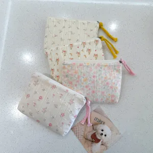 Porte-monnaie Floral Portable Mini Sac à Maquillage en Tissu Petite Pochette Zippée pour Rouge à Lèvres Femme Sac Floral Doux