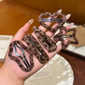 Korean Retro Leopard Print Plush Hair Clips Heart Star Cloud Geometric BB Clips Soft Fuzzy Hairpins For Women Side Fringe Accessory