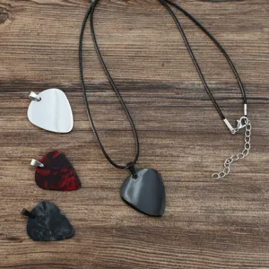 Punk Gitarrenplektrum Halskette Für Herren Damen Hip Hop Edelstahl Harz Anhänger Rock Stil Verstellbare Seilkette Schmuck Zubehör