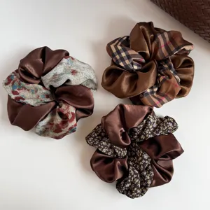 Women's Vintage Velvet Two-Tone Patchwork Scrunchies Elastic Hair Tie Elegant Ponytail Holder Soft Fabric Headbands Hair Accessories