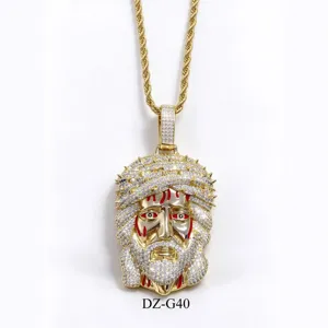 Collana con Pendente a Forma di Testa di Gesù Hip Hop per Uomo Rame Zirconia Intarsiato Gocciolamento d'Olio Gioielli di Moda Streetwear