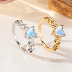 Copper Starry Heart Magic Stone Ring Gold Silver Tone Electroplated Chain Band Heart Shaped Synthetic Moonstone Ring For Women