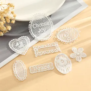 Λευκά Δαντελωτά Κεντητά Μπαλώματα για Ρούχα Τσάντα Παπούτσια Καπέλο DIY Ραπτική Χειροτεχνία Εφαρμογή Λουλούδι Καρδιά Γράμμα Διακοσμητικό Μπάλωμα