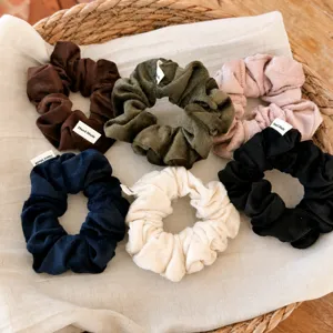 Chouchous en Velours Rétro pour Femmes Haute Élasticité Couleur Unie Étiquette Fait Main Élastiques à Cheveux Automne Hiver Accessoires pour Cheveux