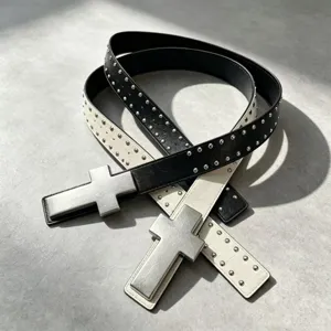 Ceinture à Rivets en Croix Gothique Unisexe Mode Punk Vintage Similicuir PU Boucle en Alliage Accessoires Streetwear