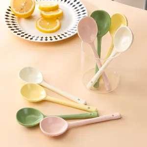 Cucchiaio da Zuppa in Ceramica Stile Crema Nordica Manico Lungo Cucchiaio da Servizio Fondo Rotondo Con Foro Pendente Stoviglie