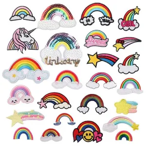 Toppa Ricamata Nuvola Arcobaleno Patch in Paillettes Cartoni Animati Da Stirare Per Abbigliamento Decorazione Fai Da Te Accessori Applique Unicorno Ricamati