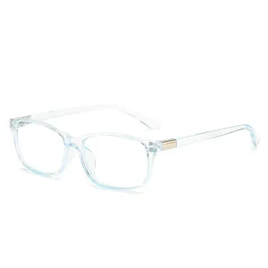 Hellblaue rechteckige Kunststoffbrille mit klaren Gläsern und schlanken Bügeln mit Metalldetail