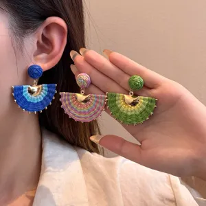 Bohemian Raffia Woven Fan Shape Drop Earrings For Women Handmade Contrast Color Geometric Ethnic Style Vacation Beach Jewelry