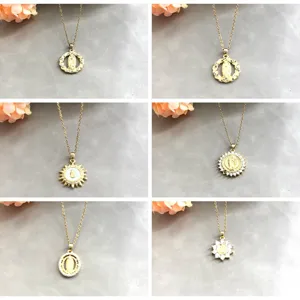 Collier Pendentif Religieux Vierge Marie en Laiton Plaqué Or pour Femmes Bijoux Sacrés Religieux en Zirconia Cadeau