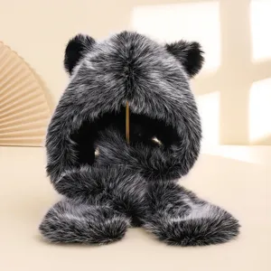 Detalle del pelo sintético degradado, las orejas de oso y las manoplas conectadas