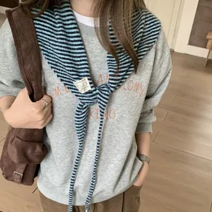 Écharpe Triangle en Tricot à Rayures Contrastées Style Coréen pour Femmes Petit Châle Doux Cravate Décorative Foulard Automne Hiver