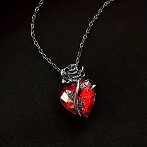 Collana Gotica con Ciondolo a Cuore Rosso e Rosa in Lega con Zirconia Intarsiata Choker a Cuore Stile Europeo Gioielli Donna