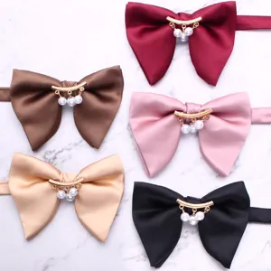 Élégant Nœud Papillon en Satin pour Hommes Femmes Perle Artificielle Boucle en Métal Grand Nœud Papillon Mariage Formel Fête Accessoires Costume