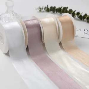 Nastro in Garza di Neve Luminosa Perlata per Confezioni di Bouquet di Fiori Regalo di San Valentino Matrimonio Nastro in Poliestere Trasparente Decorazione