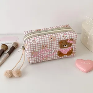Rosa karierte Kosmetiktasche mit gesticktem Teddybär, Reißverschluss und baumelnden Pompons