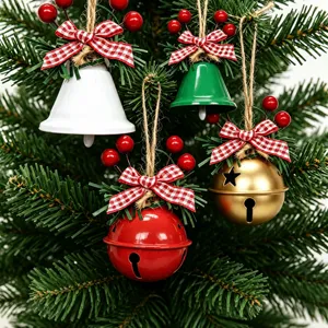 Cloche de Noël Ornement Suspendu Métal Tissu Nœud Avec Baies Aiguilles de Pin pour Décoration d'Arbre de Noël Fête Maison