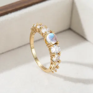 Anello Vintage in Rame con Imitazione di Pietra di Luna per Donna Placcato Oro e Argento Strass Pavé Geometrico Intarsiato Gioielli Regalo