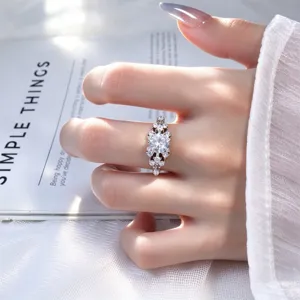 Luxurious Round Zirconia Starburst Ring For Women Copper White Gold Plated Engagement Wedding Carat Diamond Look Jewelry