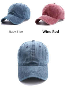 Detalle de gorras de béisbol de algodón lavado en azul marino y rojo vino con diseño de seis paneles