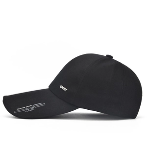 Casquette de baseball de sport noire avec logo SPORT en métal et imprimé sur la visière
