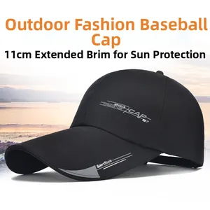 Detail view of the outdoor sports cap featuring an extended 11cm sun protection brim