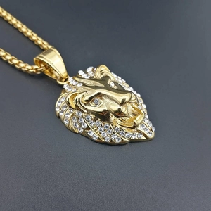 Gold-plated stainless steel lion head pendant necklace with sparkling crystal rhinestones