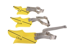 Three sizes of duck-shaped silicone dog muzzles with 9cm, 11cm, and 13cm measurements