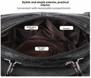 Innenansicht der Boston Bag aus Leder mit Handyfach, Ausweisfach und Reißverschlusstasche