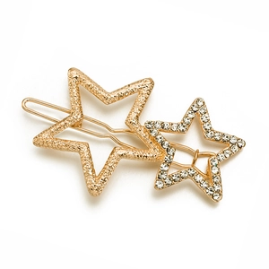 Goldene Legierung Stern Haarspange mit matter Textur und funkelnden Strassdetails