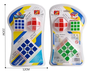 Detail view of 3x3x3 puzzle cube set packaging with dimensions 22x12CM for kids